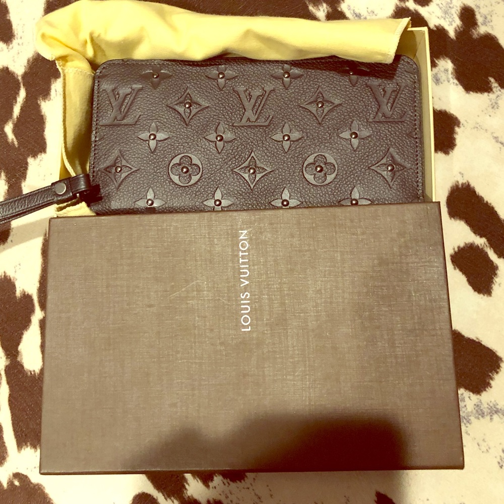Louis Vuitton authentic Empreinte zippy wallet